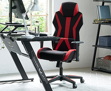 gaming stolica u crveno crnoj kombinaciji
